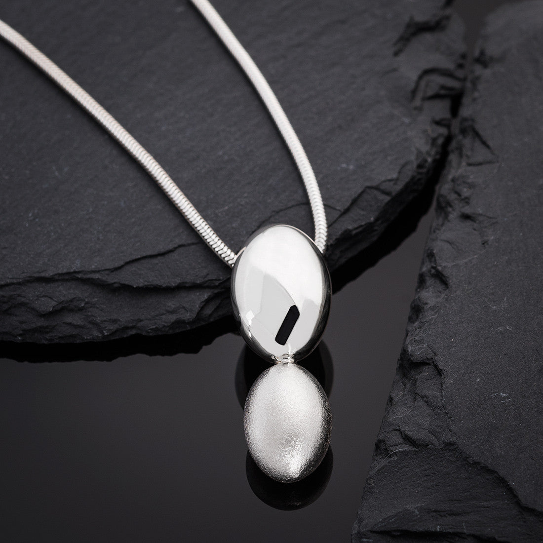 Duo pendant