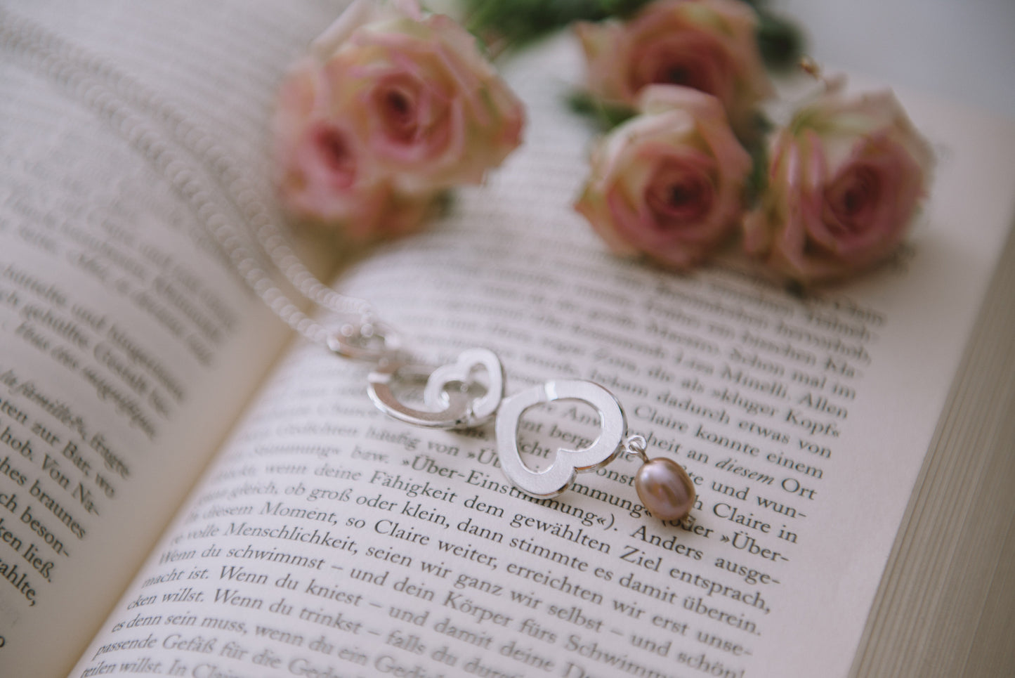 Bubblelove pendant with pearl