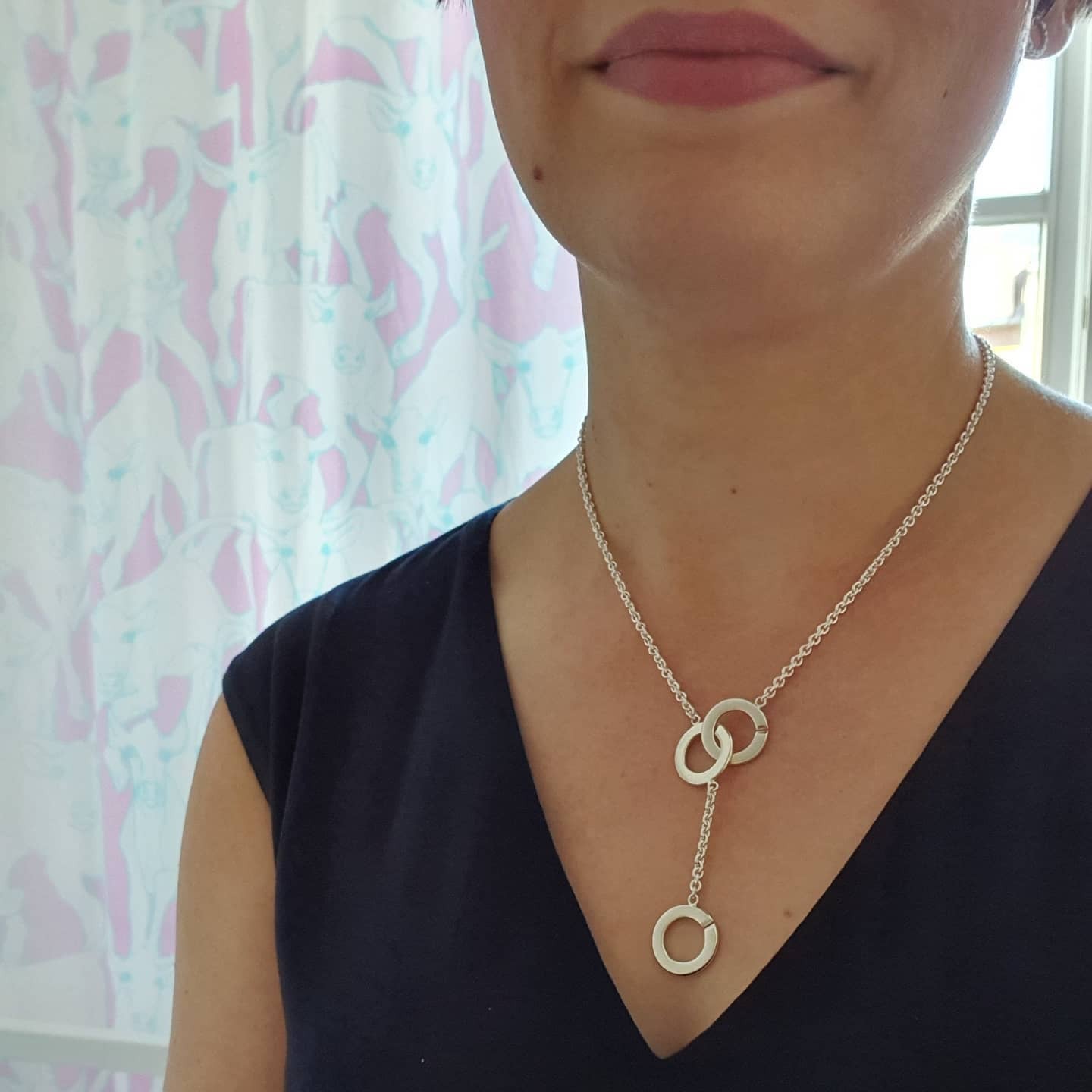 Bubbles necklace, TWO uses